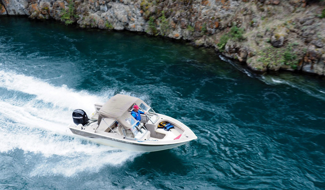 Yukon River Boat Tours with Captain Ken's Adventures
